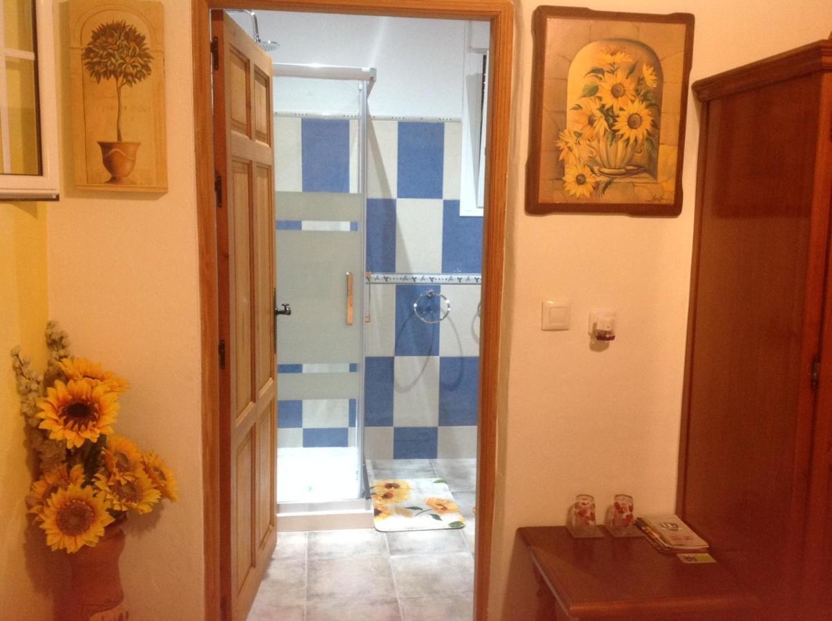 Los Giles Bed And Breakfast อัลเมรีอา ภายนอก รูปภาพ